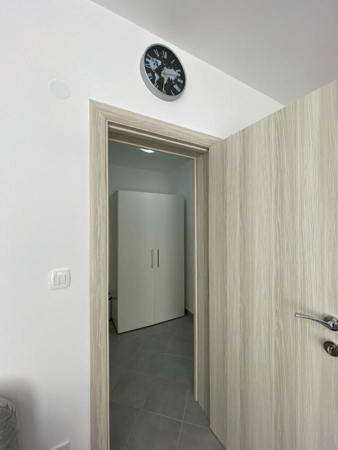 Apartments Monika Будва Екстер'єр фото
