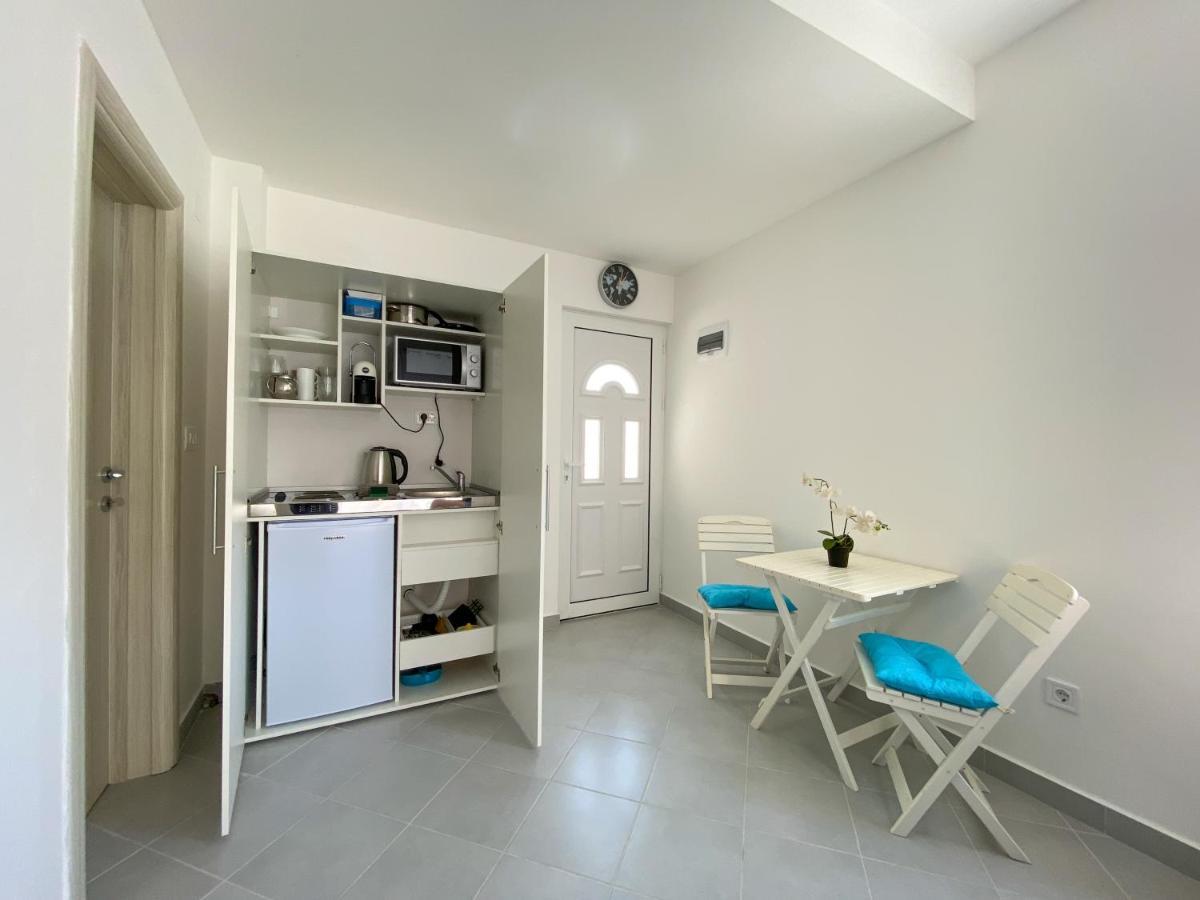 Apartments Monika Будва Екстер'єр фото